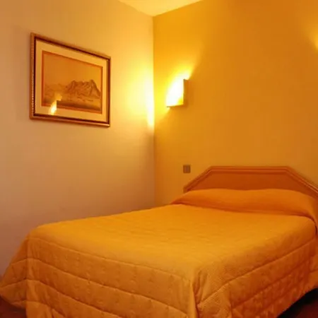 Hotel Le President 2*