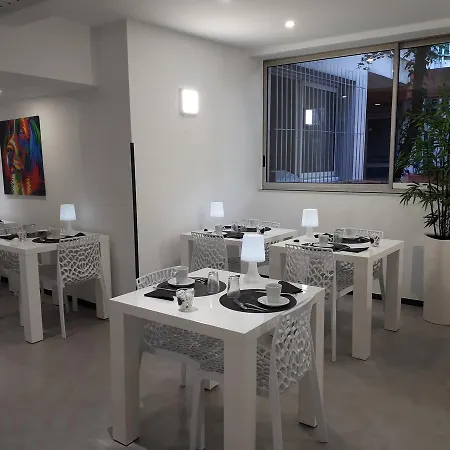 Le President Hotel 2*