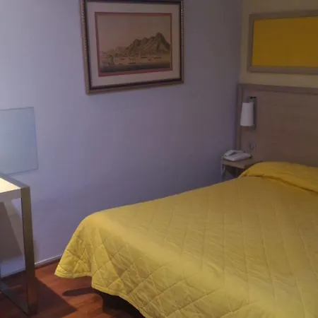 Le President Hotel 2*
